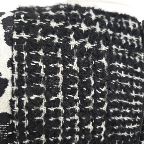 Alice & Olivia Black Ivory Leopard Boucle Tweed Clyde Sleeveless Sheath Dress - Picture 6 of 8